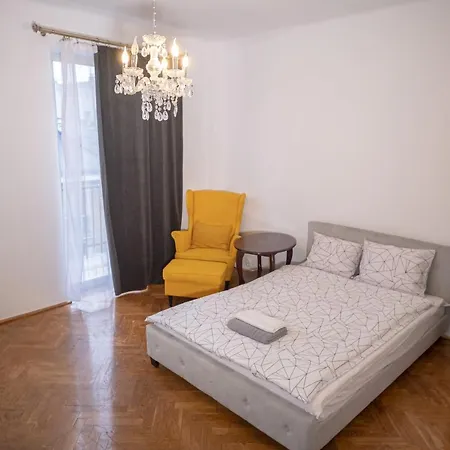 Apartrooms Koszykowa Homestay Warsaw